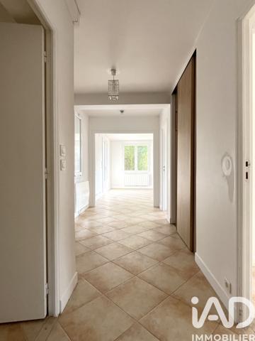 Maison à vendre 10 pièces 220 m² Rueil-Malmaison