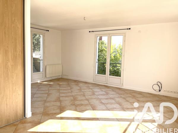 Maison à vendre 10 pièces 220 m² Rueil-Malmaison