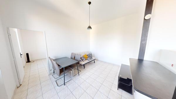 LOCATION T2 SECTEUR SAINT MARCEL