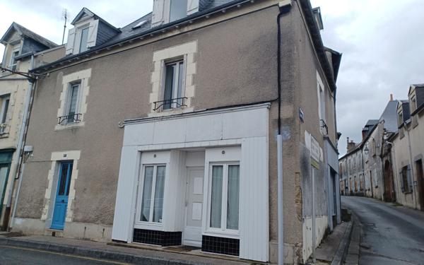 Immeuble à vendre    6 pièces •  La Souterraine