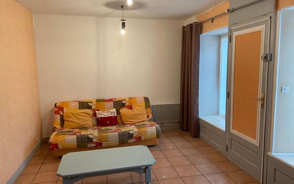 Immeuble à vendre    6 pièces •  La Souterraine