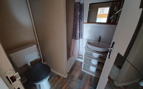 Immeuble à vendre    6 pièces •  La Souterraine