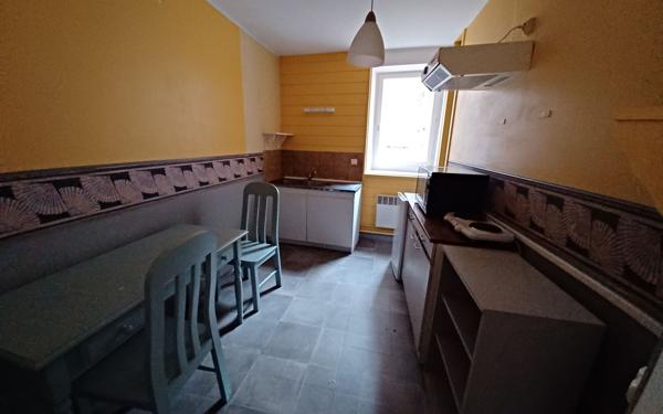 Immeuble à vendre    6 pièces •  La Souterraine