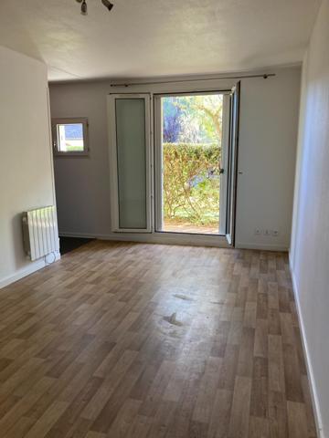 Résidence avec piscine et tennis