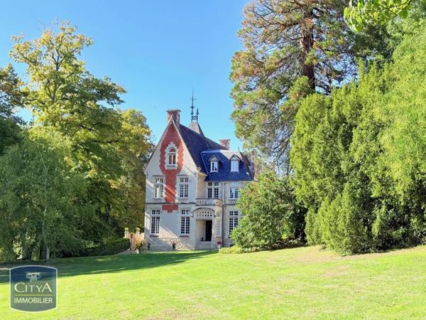 Demeure à vendre 14 pièces 500m²