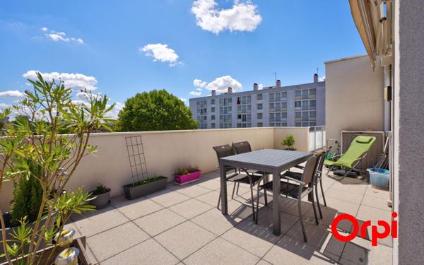 Appartement à vendre    4 pièces • 81,19 m2 Vaulx-en-Velin