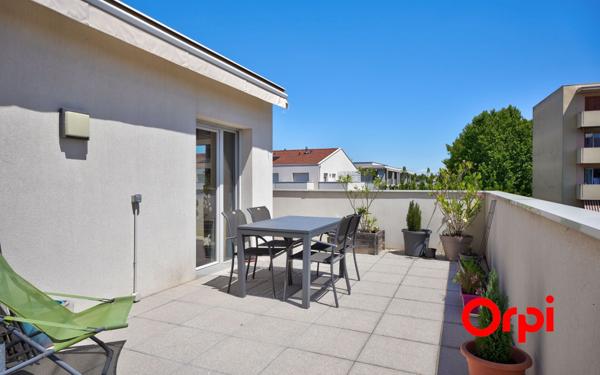 Appartement à vendre    4 pièces • 81,19 m2 Vaulx-en-Velin