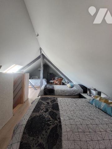 Maison à Vendre à Saint-Briac-sur-Mer (35800) en Ille-et-Vilaine (35)
 
Cette maison d'archit...