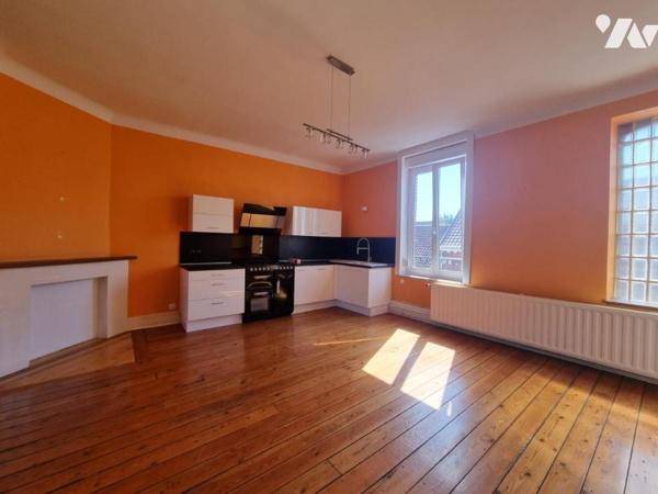 Ensemble immobilier à fort potentiel : Commerce, Habitation ou Division d'immeuble avec garage