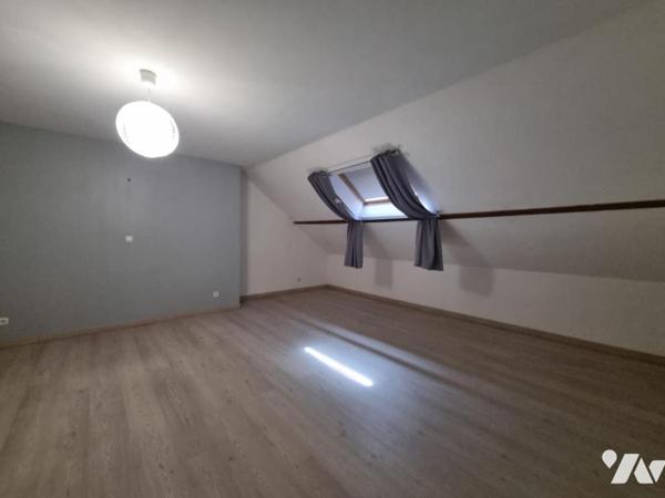 Ensemble immobilier à fort potentiel : Commerce, Habitation ou Division d'immeuble avec garage