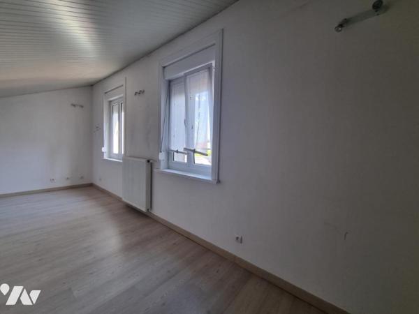 Ensemble immobilier à fort potentiel : Commerce, Habitation ou Division d'immeuble avec garage