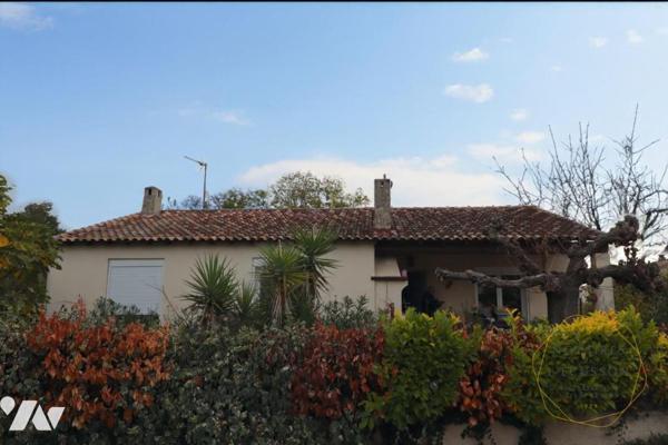 Maison T4 de plain pied à rénover à Saint Just