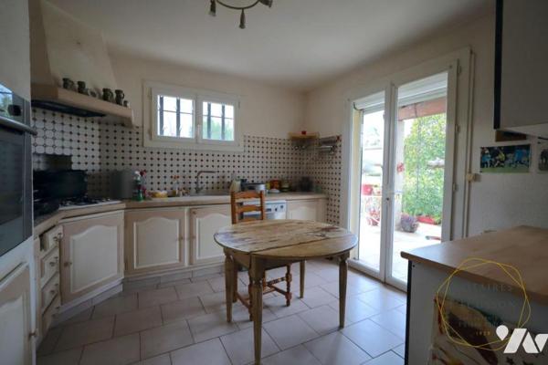 Maison T4 de plain pied à rénover à Saint Just