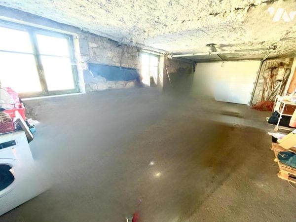 MAISON FAMILIALE 7 CHAMBRES A VENDRE - SAINT CHELY D'APCHER (lotissement, proche centre-ville)