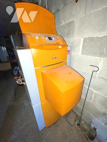 MAISON FAMILIALE 7 CHAMBRES A VENDRE - SAINT CHELY D'APCHER (lotissement, proche centre-ville)