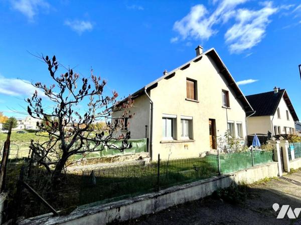 MAISON FAMILIALE 7 CHAMBRES A VENDRE - SAINT CHELY D'APCHER (lotissement, proche centre-ville)