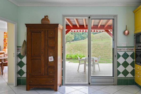 Entre authenticité basque et art de vivre, une propriété familiale d’exception aux portes de Saint-Jean-de-Luz