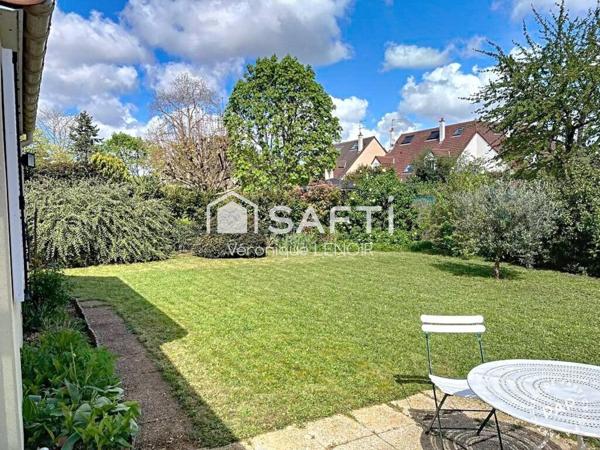 Croissy sur Seine - Belle maison familiale 7 pièces de 157m2 +  vaste véranda de 15m2