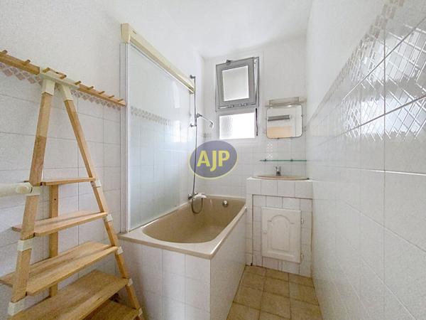 Appartement à vendre Biarritz - 2 pièces, 41m² avec 1 chambre(s) à 299 900€ - AJP Mateille Immobilier Biarritz