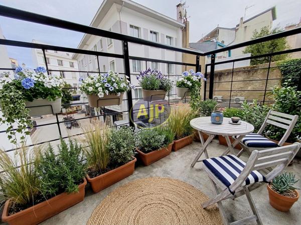 Appartement à vendre Biarritz - 2 pièces, 41m² avec 1 chambre(s) à 299 900€ - AJP Mateille Immobilier Biarritz