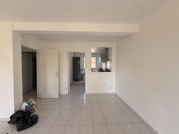 Location / Appartement à Villemandeur (45700)
