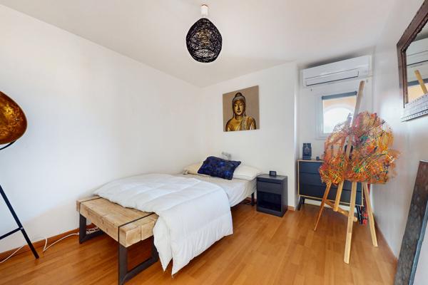 Face à l’étang, un écrin de lumière et de calme – Panorama unique & piscine