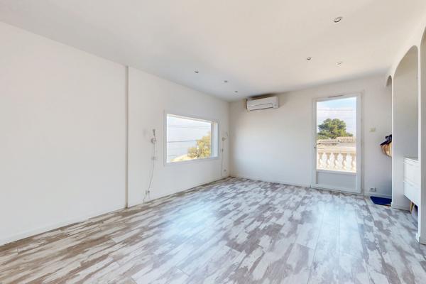 Face à l’étang, un écrin de lumière et de calme – Panorama unique & piscine