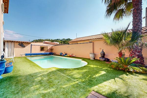 Face à l’étang, un écrin de lumière et de calme – Panorama unique & piscine