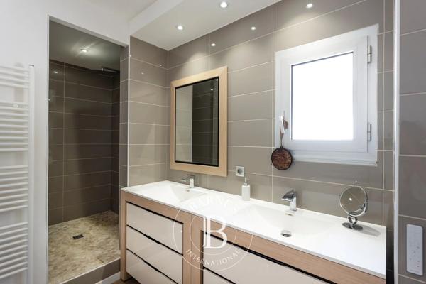 Ville-di-Pietrabugno, Appartement 4 Chambres -  220 m² à vendre