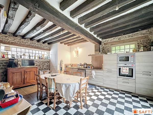 Proches tous commerces et gare direct Paris