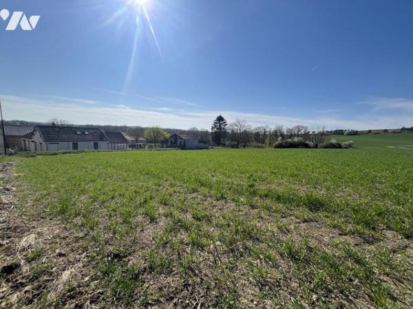 BOULEUSE - Terrain à bâtir non viabilisé de 661m².