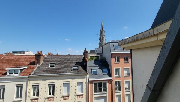 T3 en dernier étage avec vue dégagée, quartier Vauban