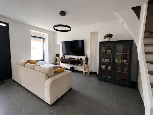 MAISON - GARAGE ET JARDIN - CHANGÉ