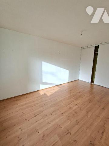 LE MANS SUD - PETITE COPROPRIETE 
Appartement au 1er étage sans ascenseur comprenant entrée, s...