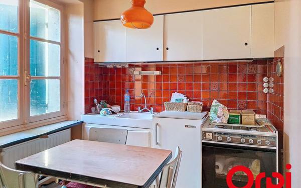 Maison à vendre    5 pièces •  Néris-les-Bains