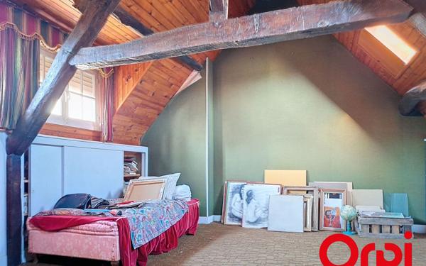 Maison à vendre    5 pièces •  Néris-les-Bains