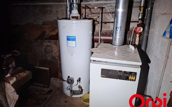 Maison à vendre    5 pièces •  Néris-les-Bains