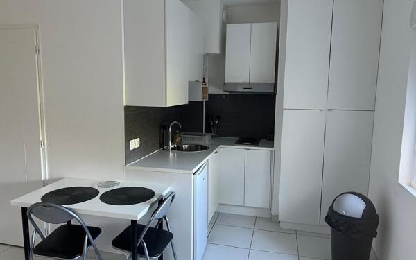 Appartement à vendre    1 pièce • 23,68 m2 Montélimar