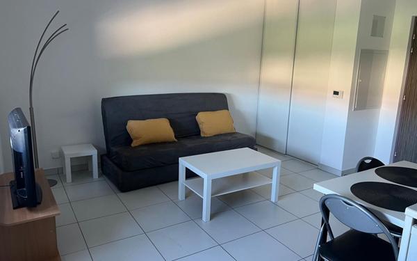 Appartement à vendre    1 pièce • 23,68 m2 Montélimar