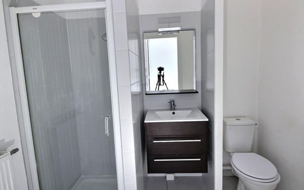 Appartement à vendre    1 pièce • 23,68 m2 Montélimar