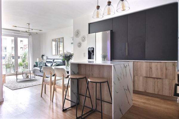 4 pièces avec balcon au pied du métro