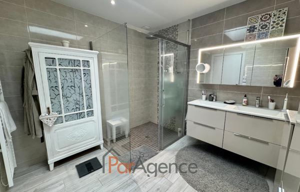 SAINT-GEORGES-DE-DIDONNE MAISON RECENTE DE PLAIN PIED AVEC G