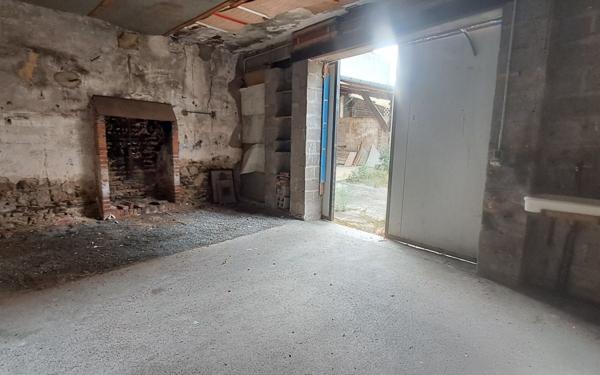 Immeuble à vendre    10 pièces •  Boussac