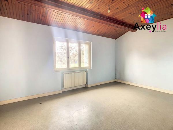 Saint-Agnan (71160) Maison T6 + appartement T2 + garage et jardin