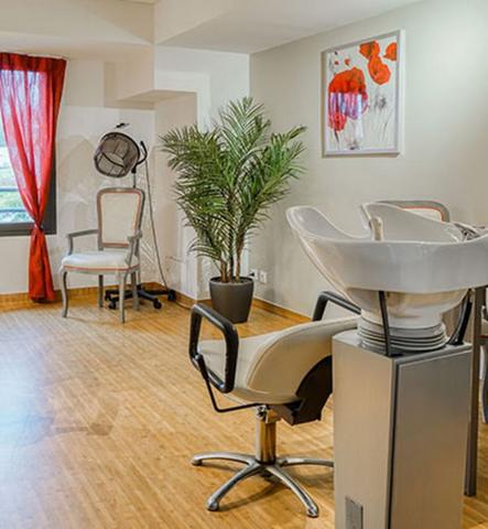 INVESTISSEMENT LOCATIF – FARGUES ST HILAIRE - Résidence du Clos Lafitte - 6.22%  de rentabilité.