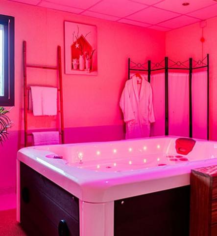 INVESTISSEMENT LOCATIF – FARGUES ST HILAIRE - Résidence du Clos Lafitte - 6.22%  de rentabilité.