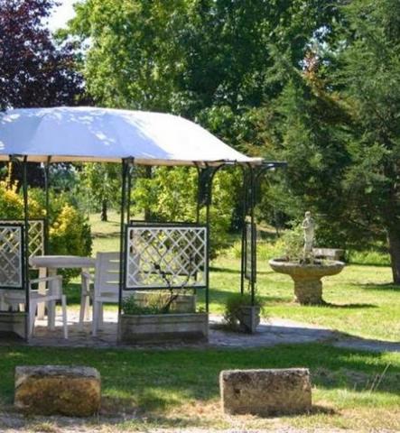 INVESTISSEMENT LOCATIF – FARGUES ST HILAIRE - Résidence du Clos Lafitte - 6.22%  de rentabilité.