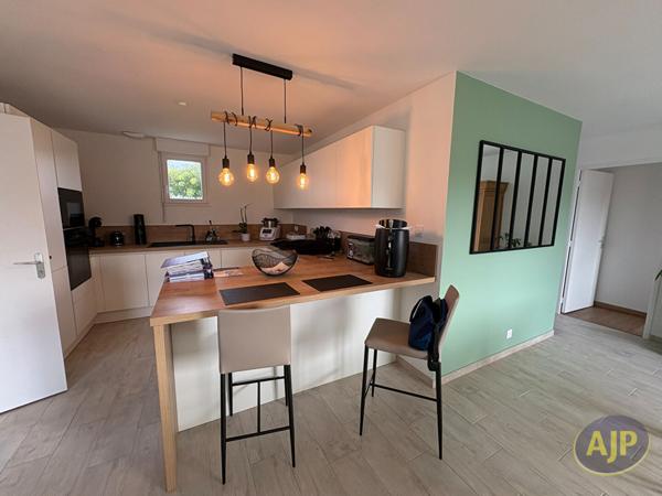 Location maison Plumelec : 880 € - AJP Immobilier Plumelec