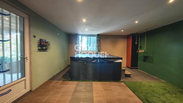 EN EXCLUSIVITE !! A vendre maison familiale 6 Pièces Villeneuve de la Raho. Rare sur le secteur !