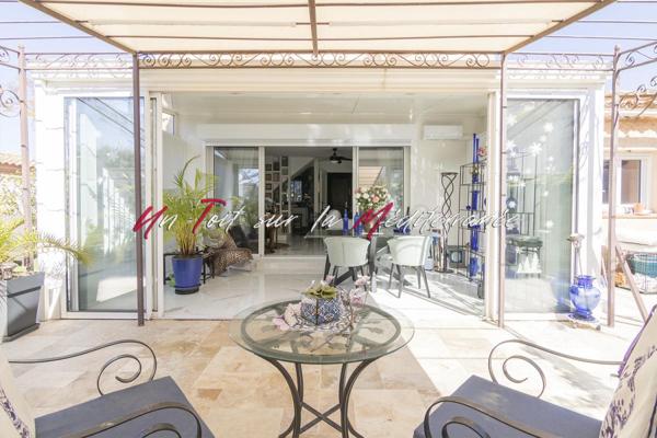 Villa récemment rénovée, 113m2 habitables à La Londe, 6 pièces, 4 chambres, garage et jardin